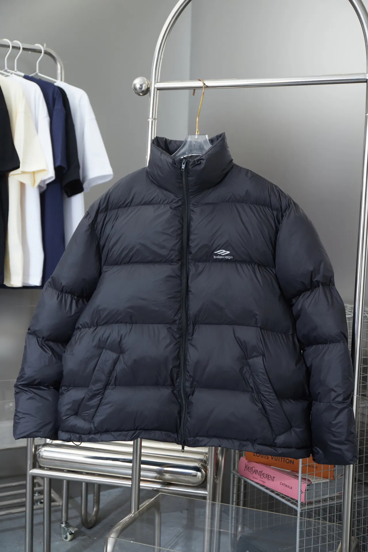 𝘽𝘼𝙇𝙀𝙉𝘾𝙄𝘼𝙂𝘼 BLCG × SKIWEAR -3BSPORTS ICO NSKI PUFFER · 、 · 4 · · 330 · 500 · 3D · · · · logo · logo · ：Black/White Size：46/48/50/52